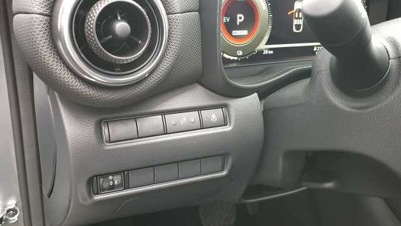 Nissan Juke N-Connecta 1.6 HEV143 PS AMT