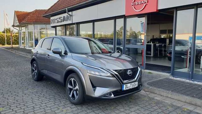 Nissan Qashqai N-Connecta 1.3 MHEV 6MT 158PS