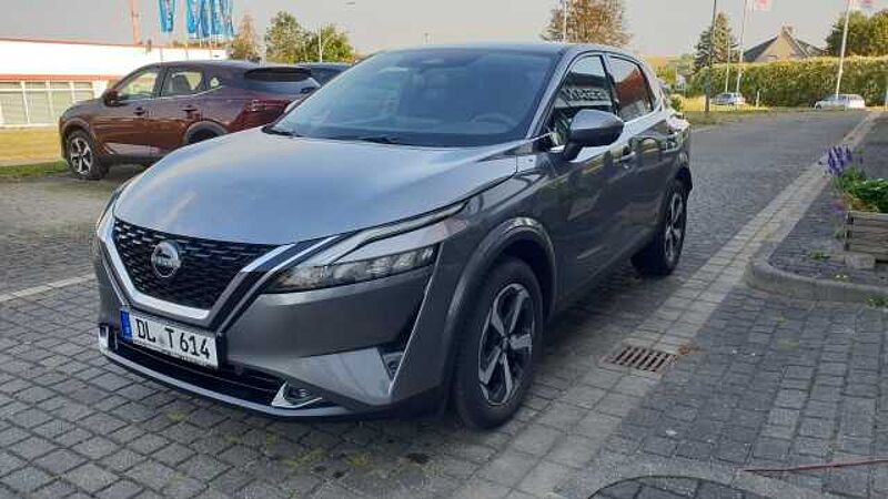 Nissan Qashqai N-Connecta 1.3 MHEV 6MT 158PS